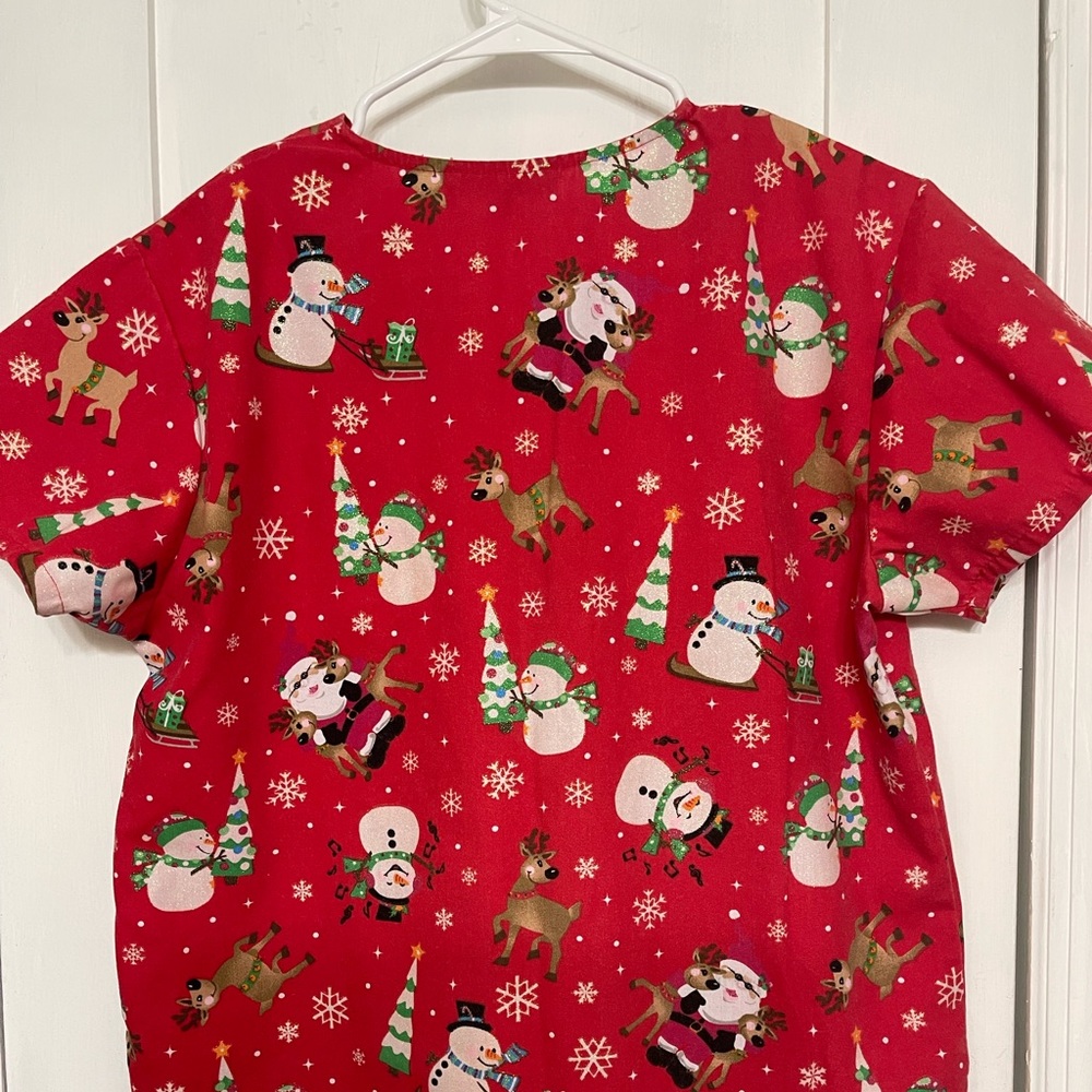 Women’s Christmas scrub top